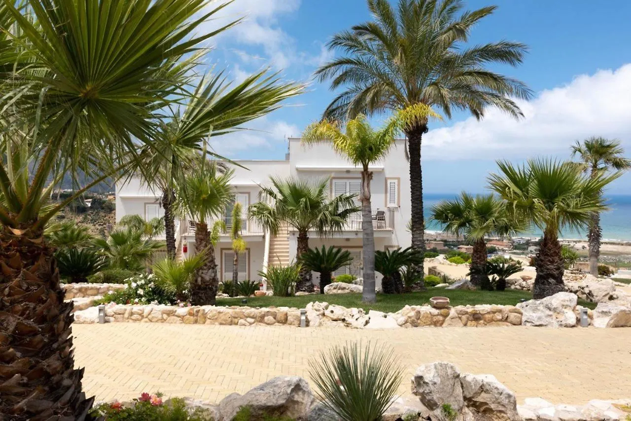 La Blanca Resort & Spa Кастелламмаре-дель-Голфо 4*,