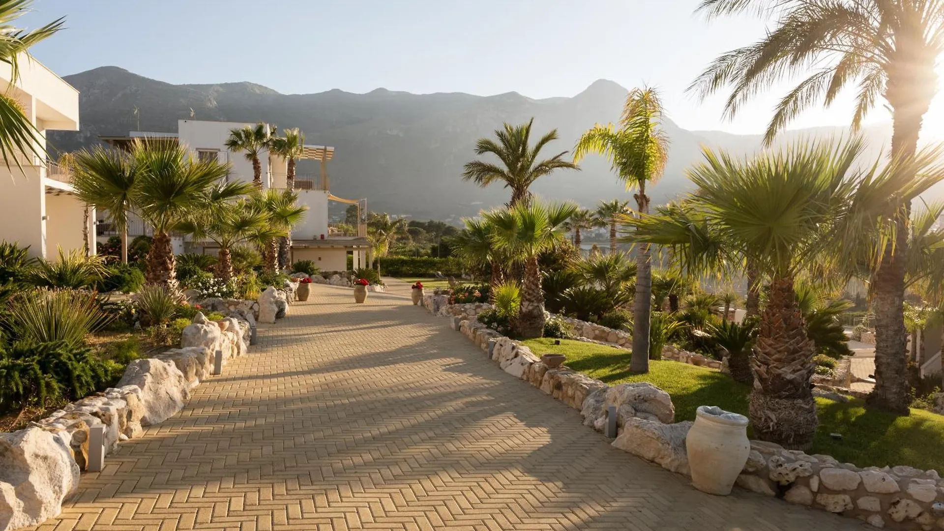 La Blanca Resort & Spa Кастелламмаре-дель-Голфо 4*,  Италия