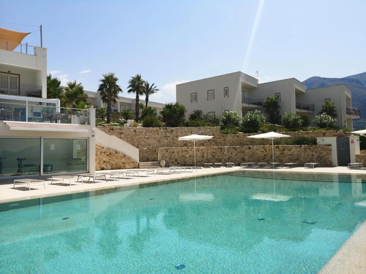 La Blanca Resort & Spa Кастелламмаре-дель-Голфо Отель